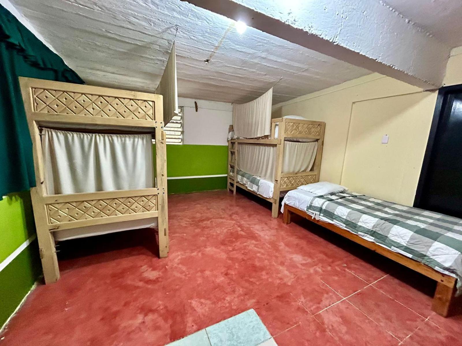 פלנקה Hostal Pakal King מראה חיצוני תמונה