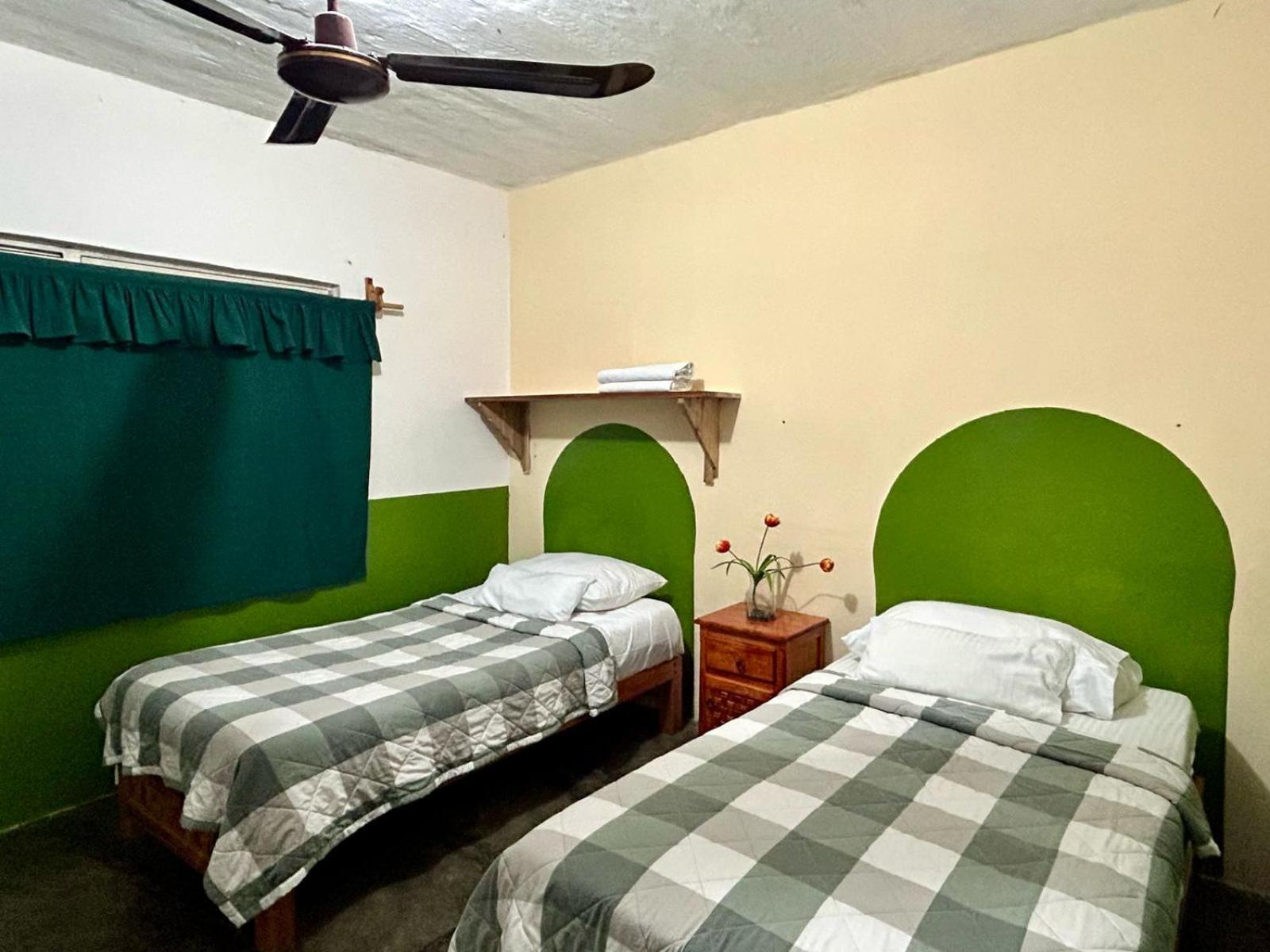 פלנקה Hostal Pakal King מראה חיצוני תמונה