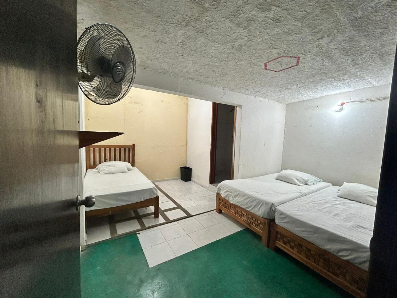 פלנקה Hostal Pakal King מראה חיצוני תמונה